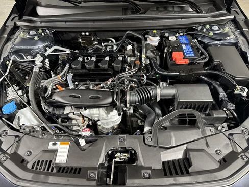 Certified 2023 Honda Accord EX image 27