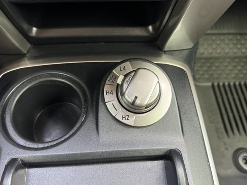 Used 2020 Toyota 4Runner SR5 Premium AWD/4WD image 15