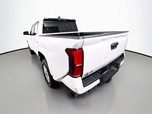 Used 2025 Toyota Tacoma SR5 image 8