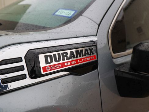 Used 2024 GMC Sierra 3500 Denali w/ Denali Reserve Package image 12