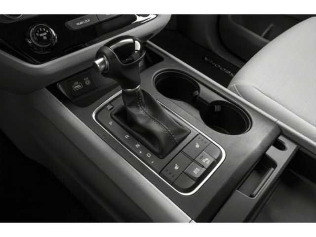 Used 2017 Kia Sedona LX w/ LX Essentials Premium Package FWD image 8