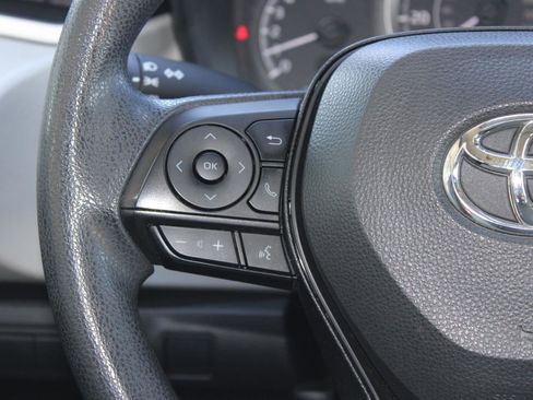 Used 2022 Toyota Corolla LE image 24