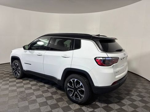 Used 2024 Jeep Compass Limited AWD/4WD image 5