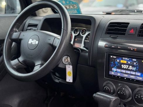 Used 2007 HUMMER H3 w/ Chrome Appearance Package image 3