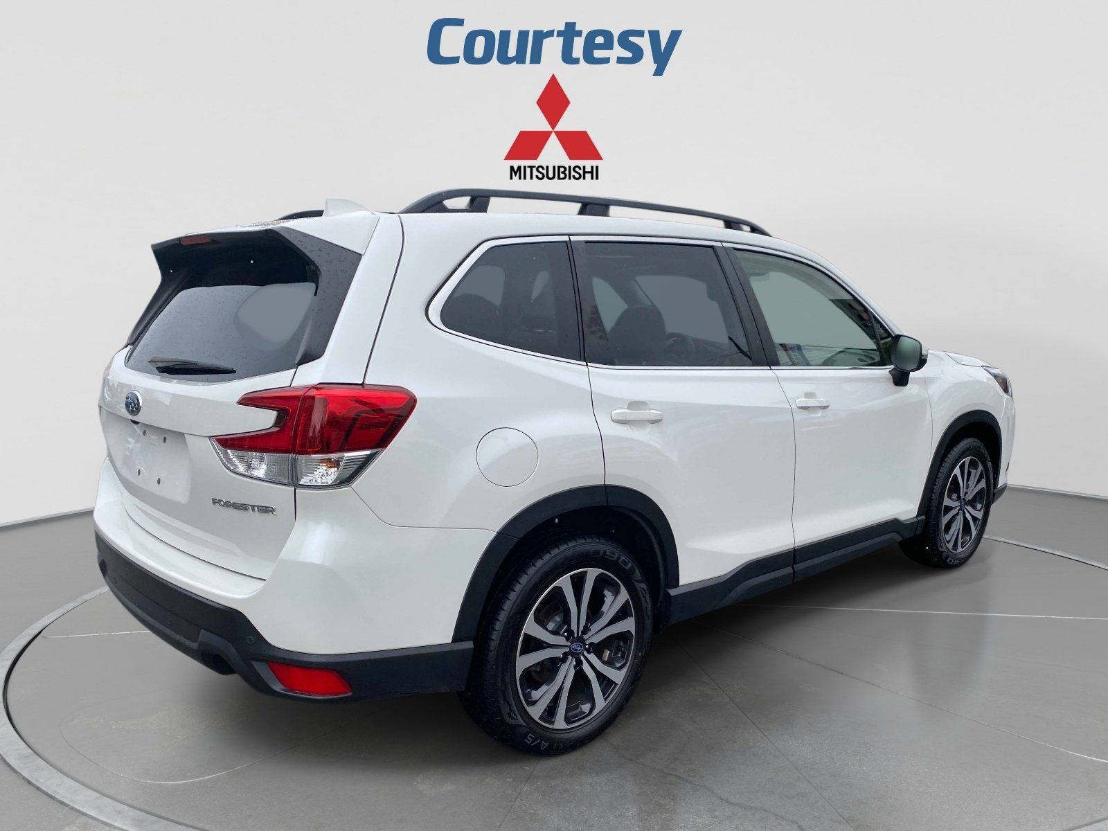 Used 2023 Subaru Forester Limited AWD/4WD image 7
