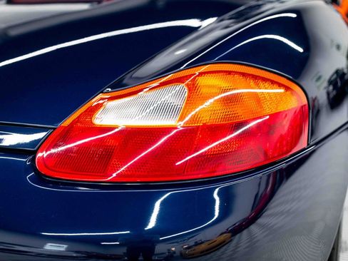 Used 2001 Porsche Boxster RWD image 38