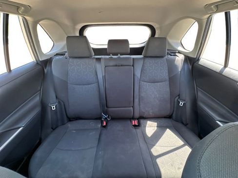 Used 2019 Toyota RAV4 XLE FWD image 14