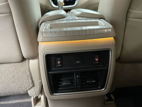 Used 2015 Nissan Murano Platinum w/ Platinum Technology Package image 20