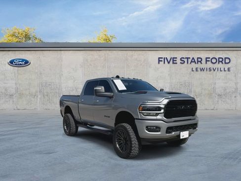 Used 2024 RAM 2500 Laramie w/ Night Edition AWD/4WD image 2