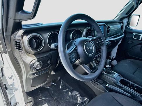 Used 2023 Jeep Wrangler Unlimited w/ 8.4" Radio Group AWD/4WD image 10