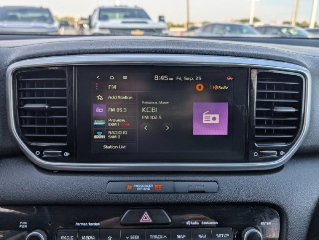 Used 2020 Kia Sportage EX w/ EX Technology Package FWD image 9