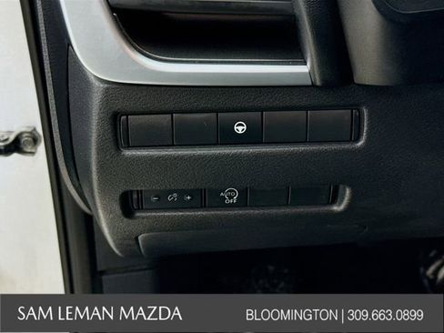 Used 2023 Nissan Rogue SV image 10