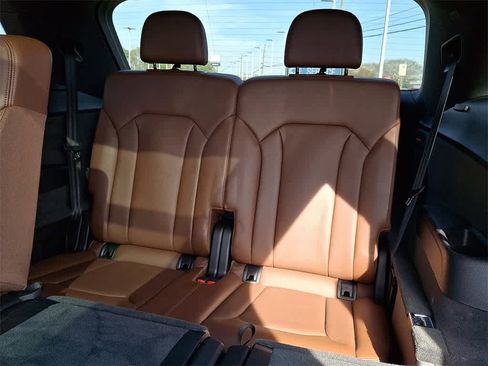 Used 2017 Audi Q7 3.0T Premium Plus w/ Premium Plus Package image 10