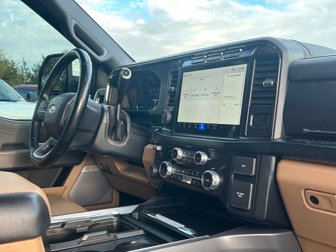 Used 2023 Ford F250 Lariat w/ Lariat Ultimate Package image 28