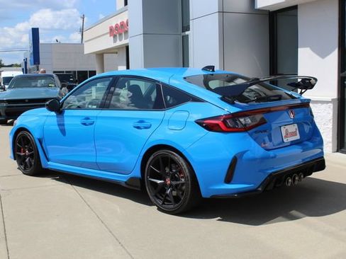 Used 2025 Honda Civic Type R image 3