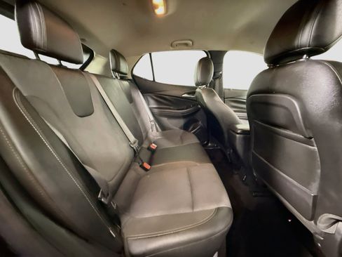 Used 2022 Buick Encore GX Preferred FWD image 27