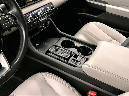 Used 2023 Honda Pilot EX-L image 14