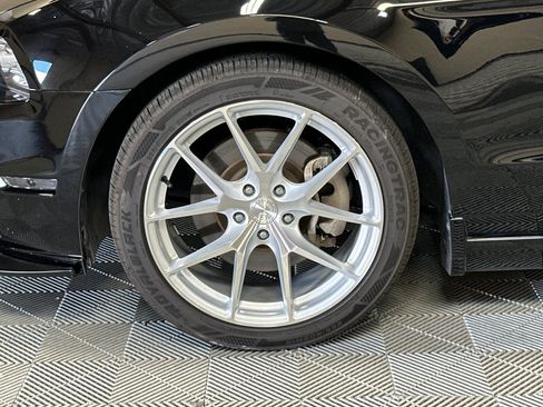 Used 2014 Ford Mustang Coupe w/ V6 Performance Package RWD image 40