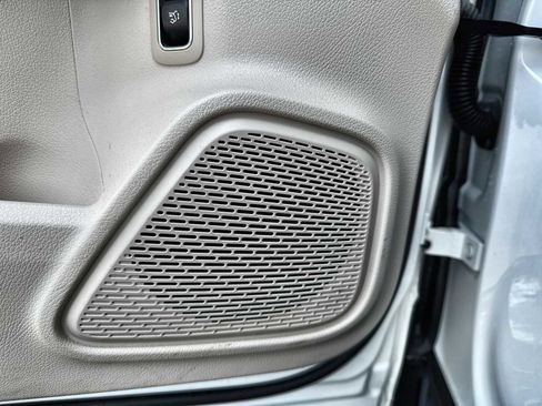 Used 2022 Mercedes-Benz GLB 250 image 29