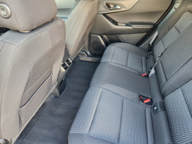 Used 2026 Chevrolet Equinox LT FWD image 30