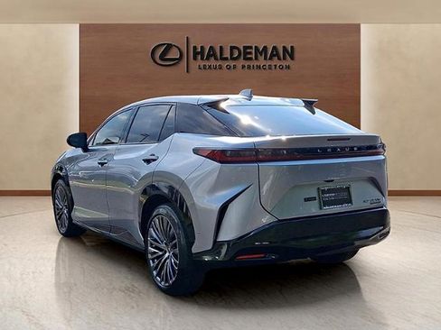 Certified 2023 Lexus RZ 450e Premium w/ Accessory Package (Z1) AWD/4WD image 4
