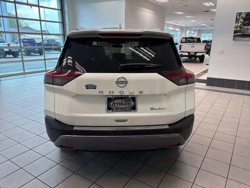 Used 2023 Nissan Rogue SL w/ SL Premium Package AWD/4WD image 5