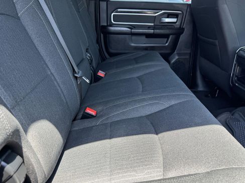 Used 2019 RAM 2500 Big Horn w/ Black Appearance Package AWD/4WD image 8
