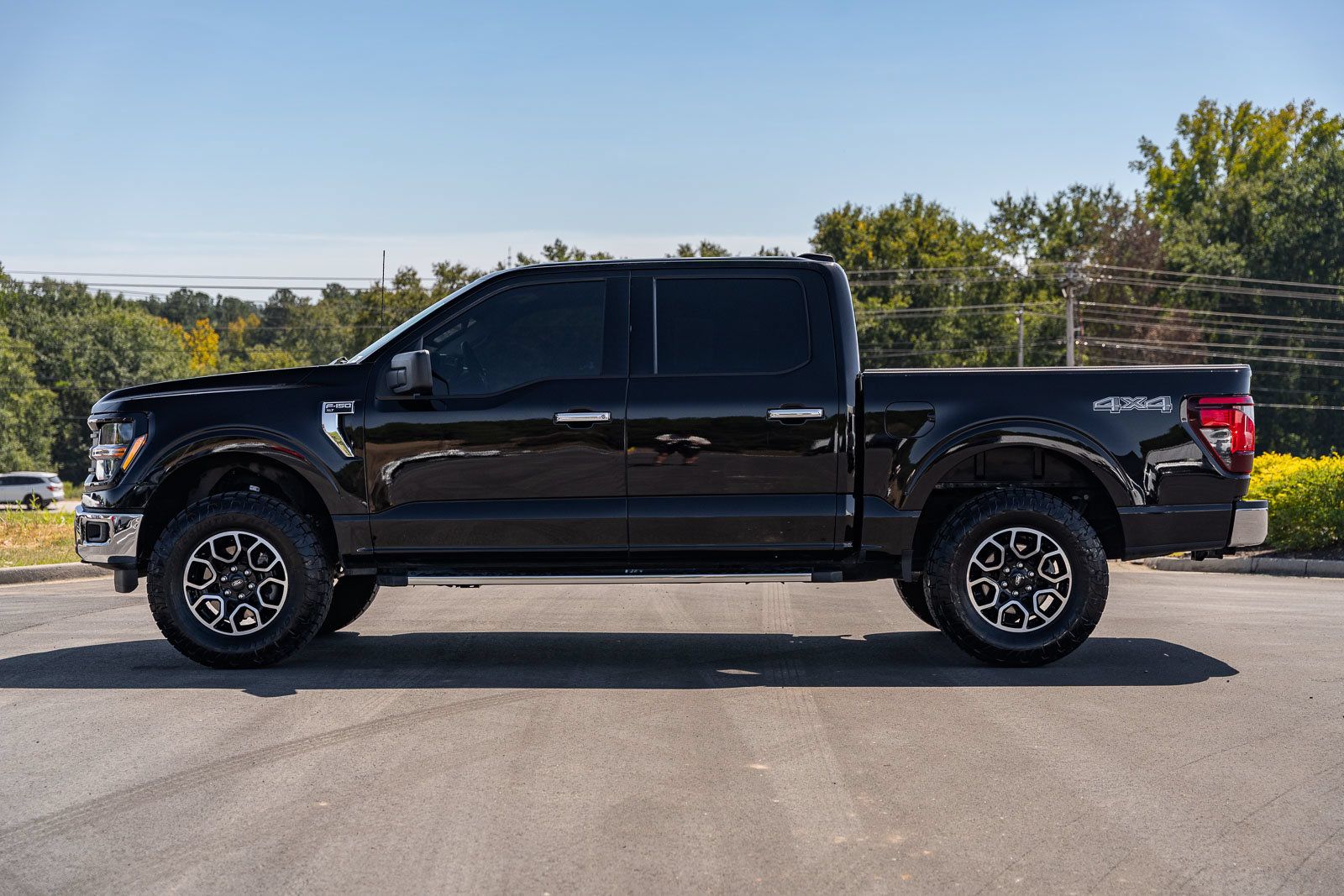 Certified 2025 Ford F150 XLT w/ Equipment Group 301A Standard AWD/4WD image 4