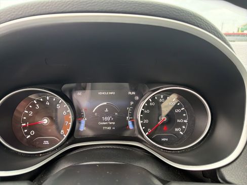 Used 2021 Jeep Compass Limited AWD/4WD image 22