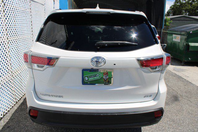 Used 2016 Toyota Highlander XLE FWD image 8
