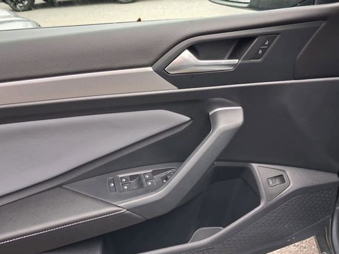 New 2026 Volkswagen Jetta SE FWD image 15