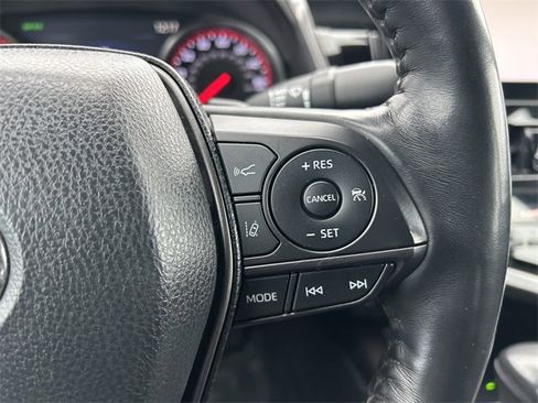 Used 2022 Toyota Camry XSE image 24