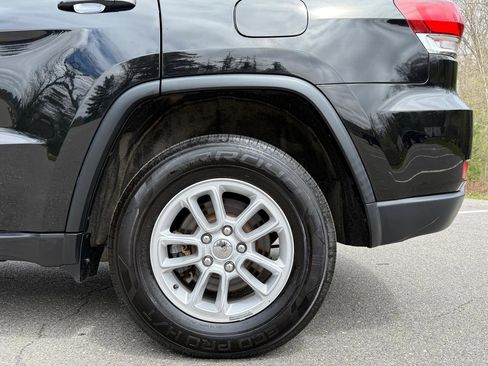 Used 2020 Jeep Grand Cherokee Laredo AWD/4WD image 9