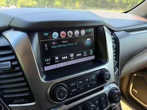 Used 2016 Chevrolet Suburban LTZ RWD image 16