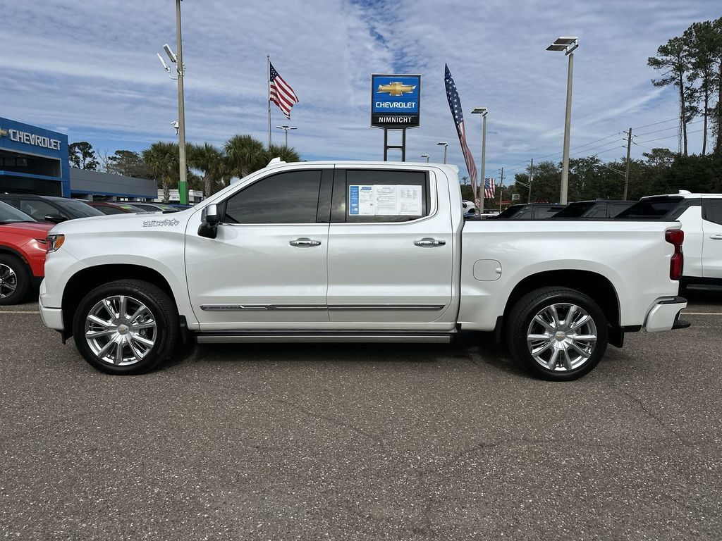 Used 2025 Chevrolet Silverado 1500 High Country AWD/4WD image 13