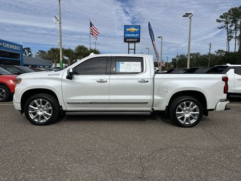 Used 2025 Chevrolet Silverado 1500 High Country AWD/4WD image 13