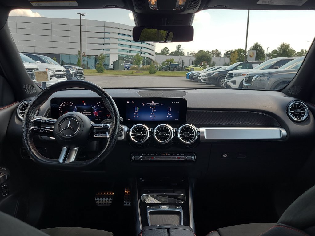 Used 2024 Mercedes-Benz GLB 250 image 21