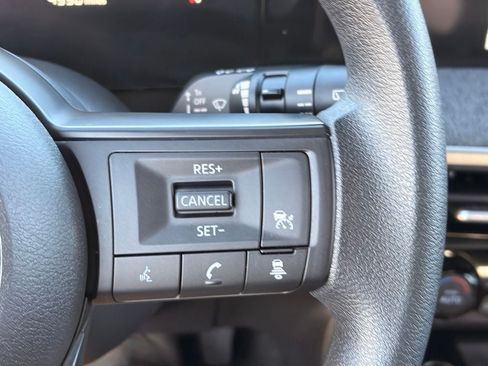 Used 2026 Nissan Kicks SV FWD image 28