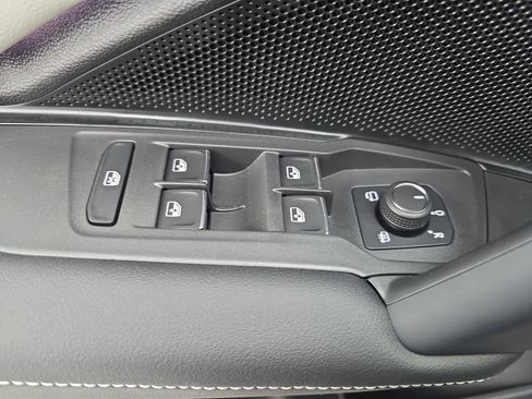 New 2026 Volkswagen Tiguan SEL R-Line image 26