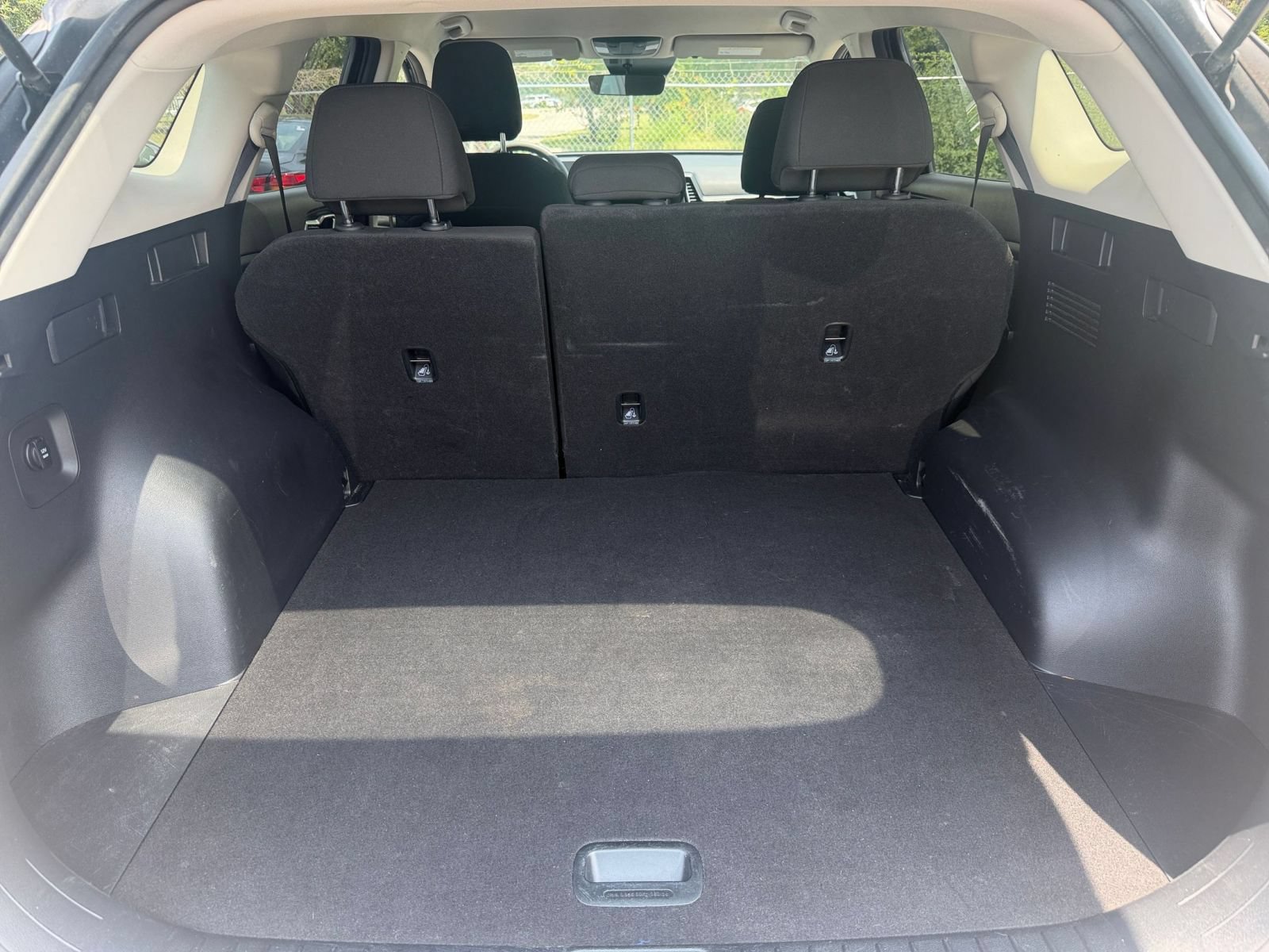 Used 2025 Kia Sportage LX AWD/4WD image 29