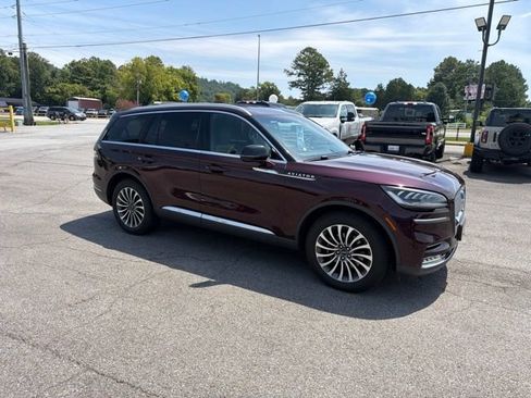 Used 2020 Lincoln Aviator Reserve w/ Elements Package Plus AWD/4WD image 13