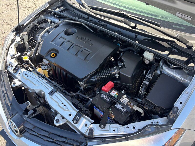 Used 2014 Toyota Corolla S Premium w/ Driver Convenience Package FWD image 19