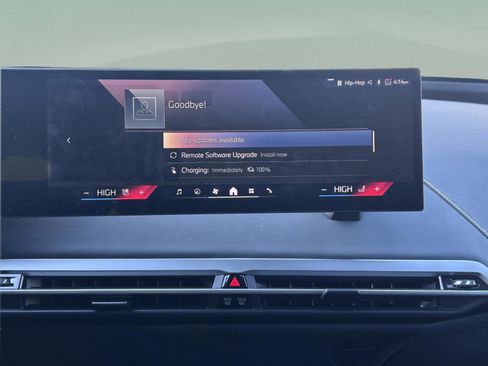 Used 2026 BMW iX xDrive60 w/ M Sport Package image 31