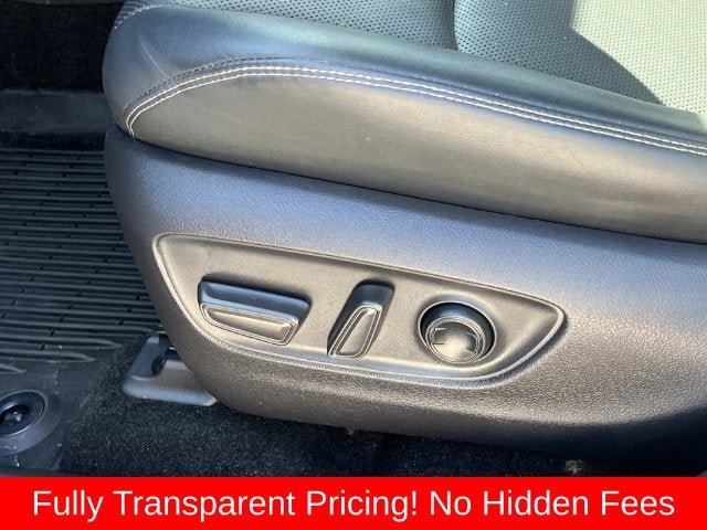 Used 2020 Toyota RAV4 Limited AWD/4WD image 28