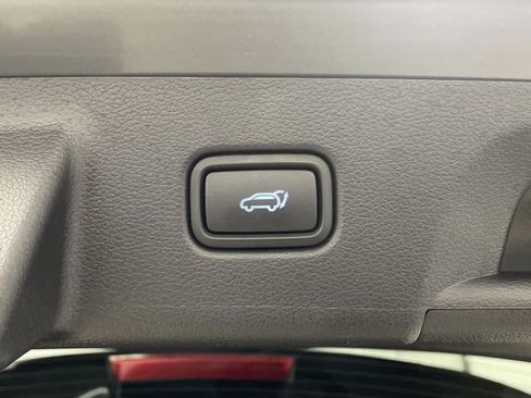 Used 2024 Hyundai Palisade Limited image 17