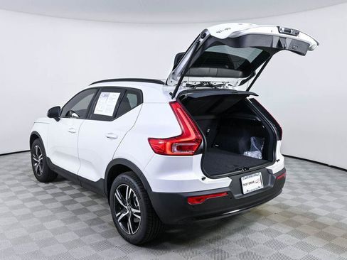 Used 2026 Volvo XC40 B5 Core AWD/4WD image 33