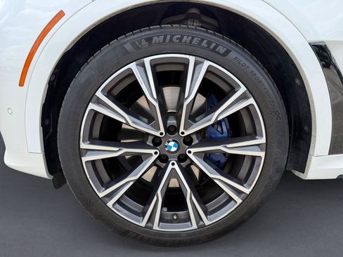 Used 2020 BMW X7 M50i AWD/4WD image 15