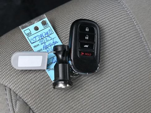 Used 2023 Honda Pilot LX image 18