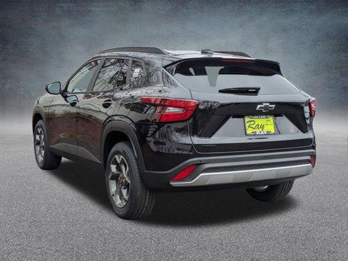 New 2026 Chevrolet Trax LT w/ Driver Confidence Package image 6