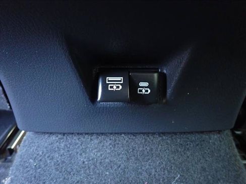 Used 2025 Toyota Camry LE FWD image 9